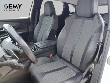 Photo 8 Peugeot 3008  Hybrid 225 e-EAT8