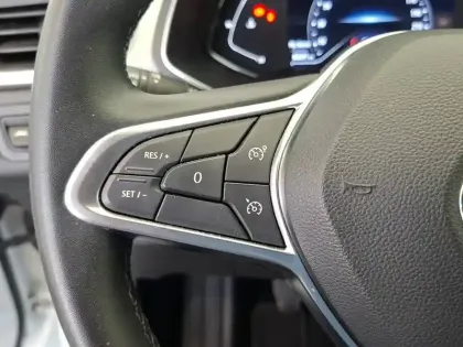 Photo 31 Renault Captur  Blue dCi 115