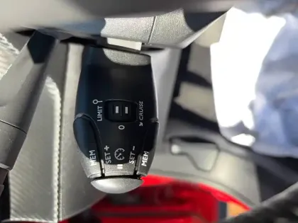 Photo 15 Peugeot 208  Electrique 50 kWh 136ch