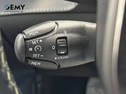 Photo 13 Peugeot 208  PureTech 100 S&S BVM6