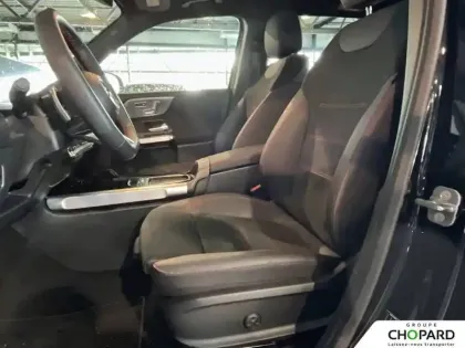 Photo 10 Mercedes GLB  200 d 8G-DCT
