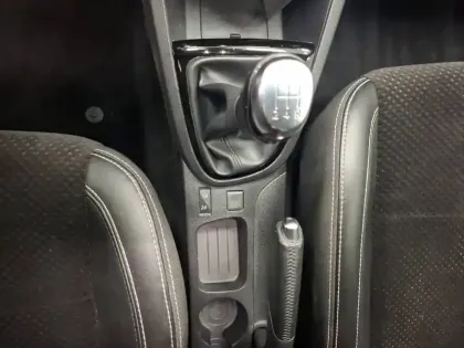Photo 33 Renault Clio  dCi 90 E6C