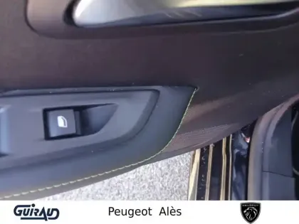 Photo 13 Peugeot 208  Hybrid 136 e-DCS6