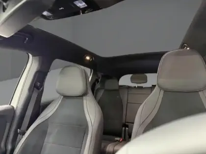 Photo 13 Mercedes GLB 200 AMG Line