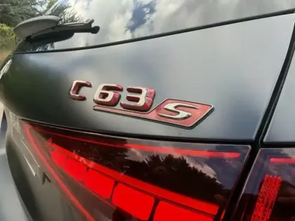 Photo 33 Mercedes Classe C Mercedes-AMG C 63 S E Performa