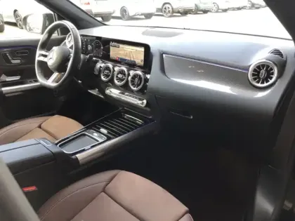 Photo 9 Mercedes GLA 200 d AMG Line