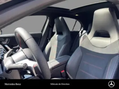 Photo 15 Mercedes Classe A 200 d Edition 140