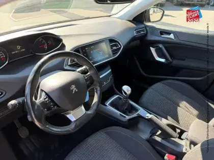 Photo 15 Peugeot 308  1.2 PureTech 130ch ?6.c S&S Allure Business