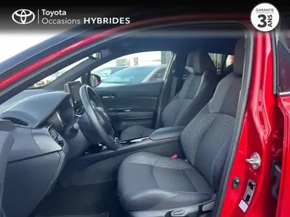 Photo 10 Toyota C-HR  1.8 Hybride 122ch Dynamic Ultimate E-CVT