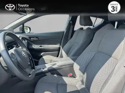 Photo 10 Toyota C-HR  1.8 Hybride 122ch Dynamic Ultimate E-CVT