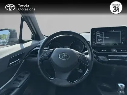 Photo 8 Toyota C-HR  1.8 Hybride 122ch Dynamic Ultimate E-CVT