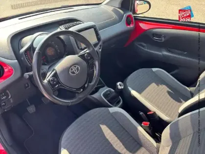 Photo 14 Toyota Aygo  1.0 VVT-i 72ch x-play MC18