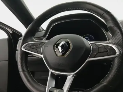 Photo 14 Renault Captur  1.6 E-Tech hybride 145ch Engineered