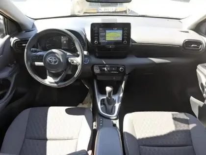 Photo 8 Toyota Yaris  116h Dynamic Business 5p + Programme Beyond Zero Academy MY22
