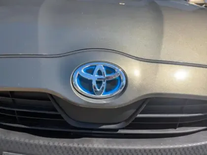 Photo 9 Toyota Yaris  116h Dynamic Business 5p + Programme Beyond Zero Academy MY22