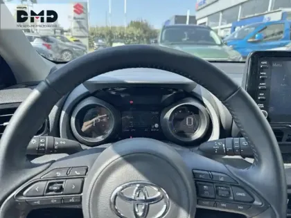 Photo 6 Toyota Yaris  116h Design 5p MY22