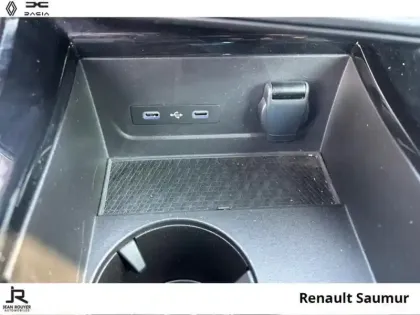 Photo 14 Renault Austral  1.2 E-Tech full hybrid 200ch Techno - 24