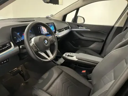 Photo 7 BMW Serie 2 Série 2 ActiveTourer 218i 136ch Luxury DKG7
