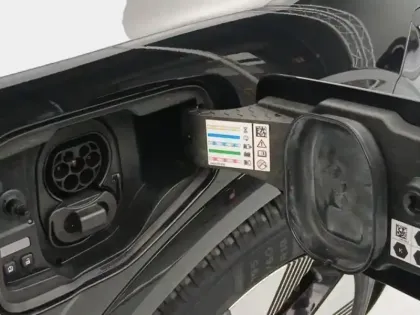 Photo 9 Renault Megane  E-Tech Electric EV60 220ch Equilibre super charge
