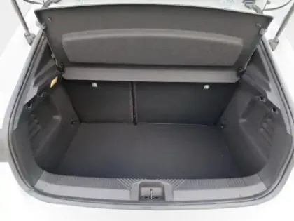 Photo 8 Renault Clio  1.8 E-Tech 160ch full hybrid esprit Alpine