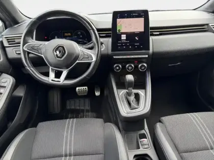 Photo 27 Renault Clio  1.6 E-Tech hybride 145ch Engineered
