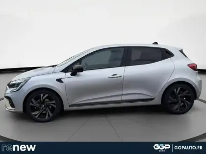 Photo 16 Renault Clio  1.6 E-Tech hybride 145ch Engineered