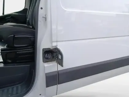 Photo 9 Renault Master  Fg F3300 L2H2 2.3 Blue dCi 135ch Grand Confort Euro6