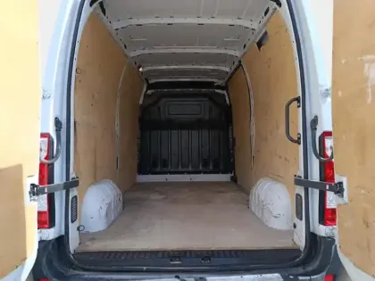 Photo 8 Renault Master  Fg F3300 L2H2 2.3 Blue dCi 135ch Grand Confort Euro6