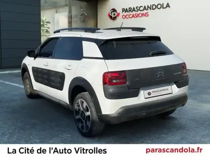 Photo 22 Citroën C4  Cactus PureTech 82 Shine