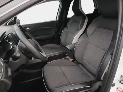 Photo 13 Renault Captur  1.6 E-Tech hybride 145ch Intens -21