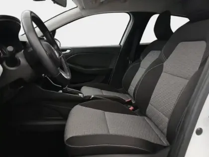 Photo 58 Renault Clio  1.6 E-Tech hybride 145ch Evolution