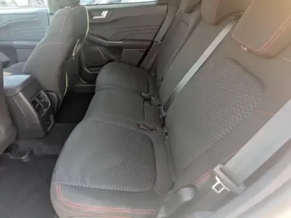 Photo 10 Ford Kuga  2.5 Duratec 180ch Hybrid FlexiFuel ST-Line Powershift