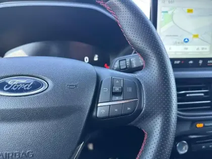 Photo 12 Ford Kuga  2.5 Duratec 180ch Hybrid FlexiFuel ST-Line X Powershift
