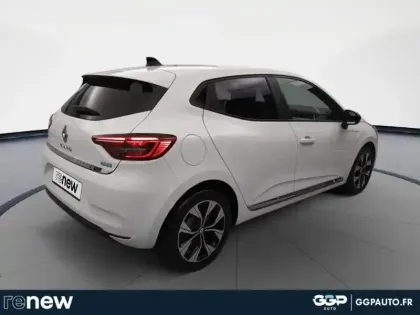 Photo 19 Renault Clio  1.6 E-Tech hybride 145ch Evolution