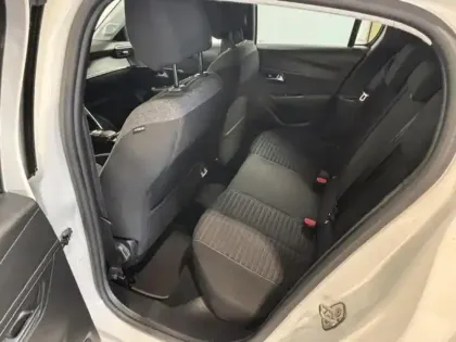Photo 12 Peugeot 208  e- 136 Style Camera 180 Carplay Led