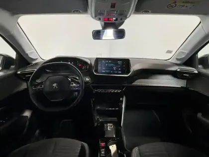Photo 8 Peugeot 208  e- 136 Style Camera 180 Carplay Led