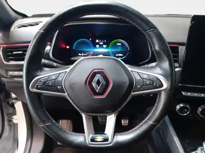 Photo 14 Renault Arkana  1.6 E-Tech hybride 145ch RS Line Fast Track
