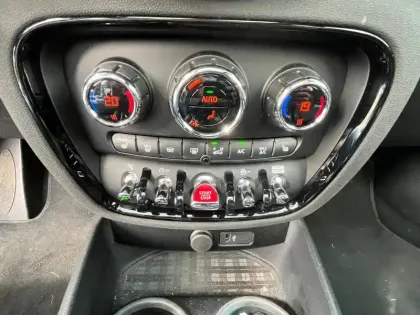 Photo 14 Mini Mini Clubman Cooper D 150ch Edition Premium Plus BVA8