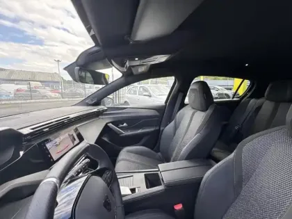 Photo 18 Peugeot 308  PHEV 225ch GT e-EAT8