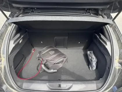 Photo 20 Peugeot 308  PHEV 225ch GT e-EAT8