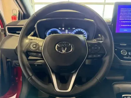Photo 11 Toyota Corolla  1.8 140ch Dynamic MY23