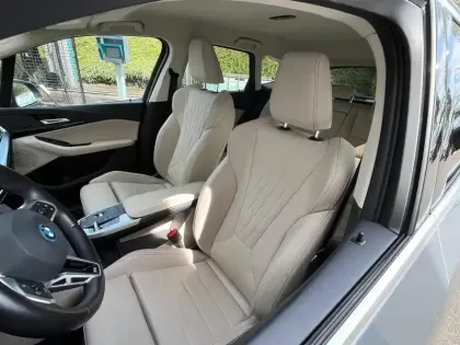 Photo 10 BMW Serie 2 Série 2 ActiveTourer 225e 245ch xDrive Luxury DKG7