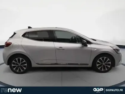Photo 80 Renault Clio  1.6 E-Tech hybride 145ch Techno