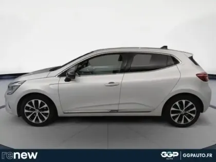 Photo 61 Renault Clio  1.6 E-Tech hybride 145ch Techno