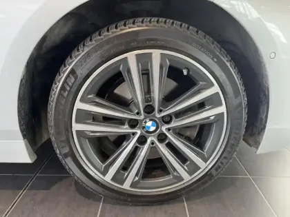 Photo 22 BMW Serie 1 Série 1 118dA 150ch Edition Sport