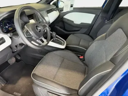 Photo 13 Renault Clio  1.6 E-Tech hybride 145ch Techno
