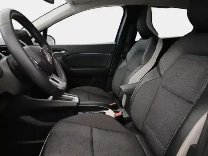Photo 5 Renault Captur  1.6 E-Tech hybride 145ch Techno Fast Track