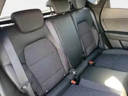 Photo 11 Renault Captur  1.6 E-Tech hybride 145ch Rive Gauche