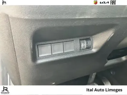 Photo 14 Fiat 600  1.2 Hybrid Turbo 110ch La Prima eDCT6