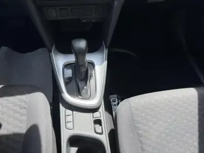 Photo 13 Toyota Yaris  Cross 116h Dynamic MY25